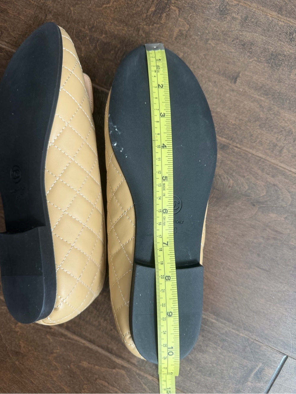 Cream Quilted Leather Logo Ballet Flats - Picture 5 of 6
